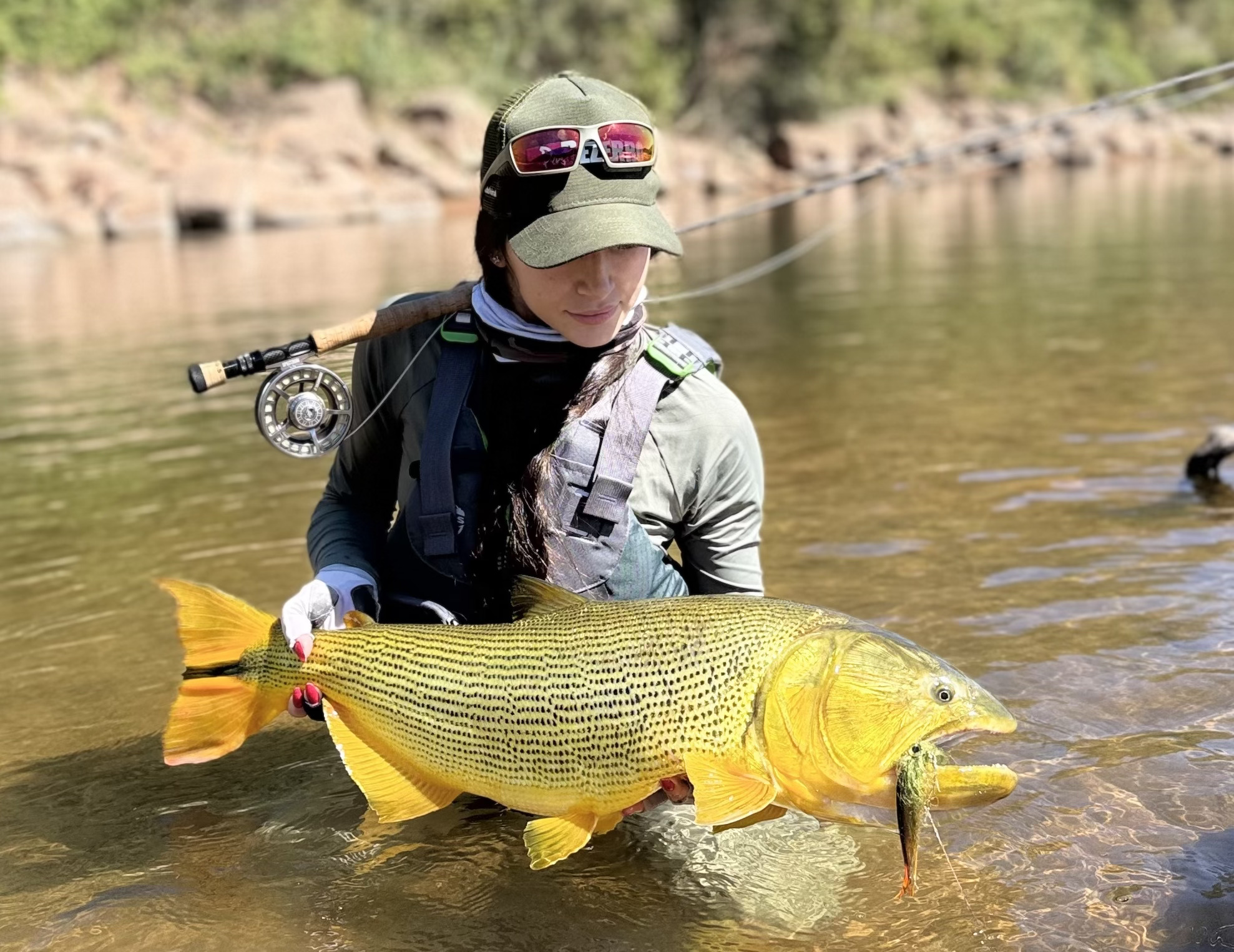 Catarina with her first golden dorado, 92 cm